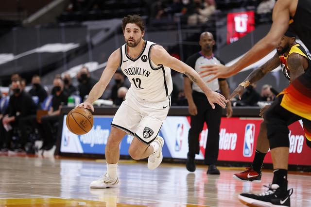 巴萨球员将身穿125周年特别版球衣出战